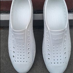 Native Jefferson Low Water Friendly Vegan Slip On White Rubber Shoes M10/W12